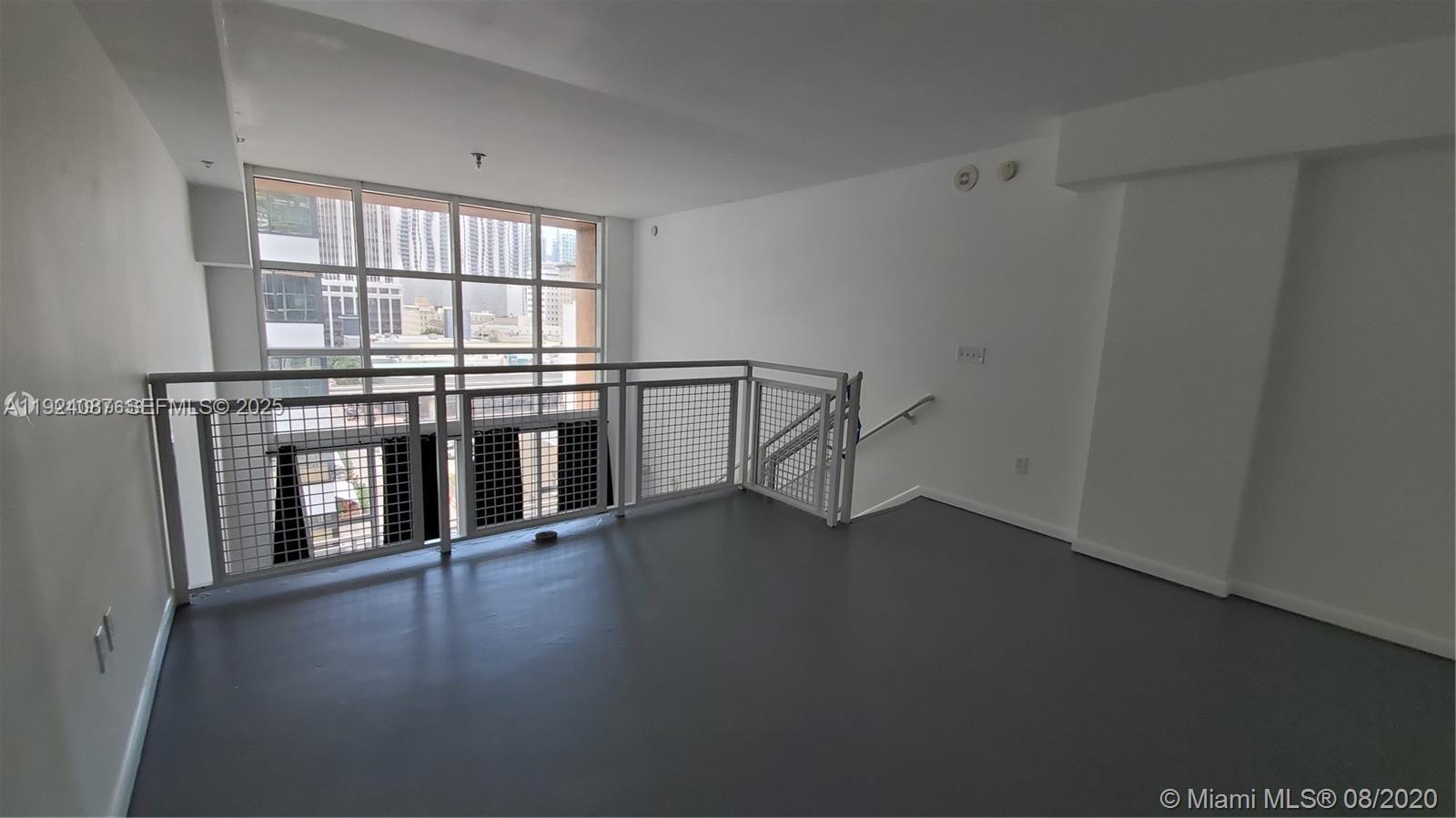 VIZCAYNE SOUTH CONDO - Residential