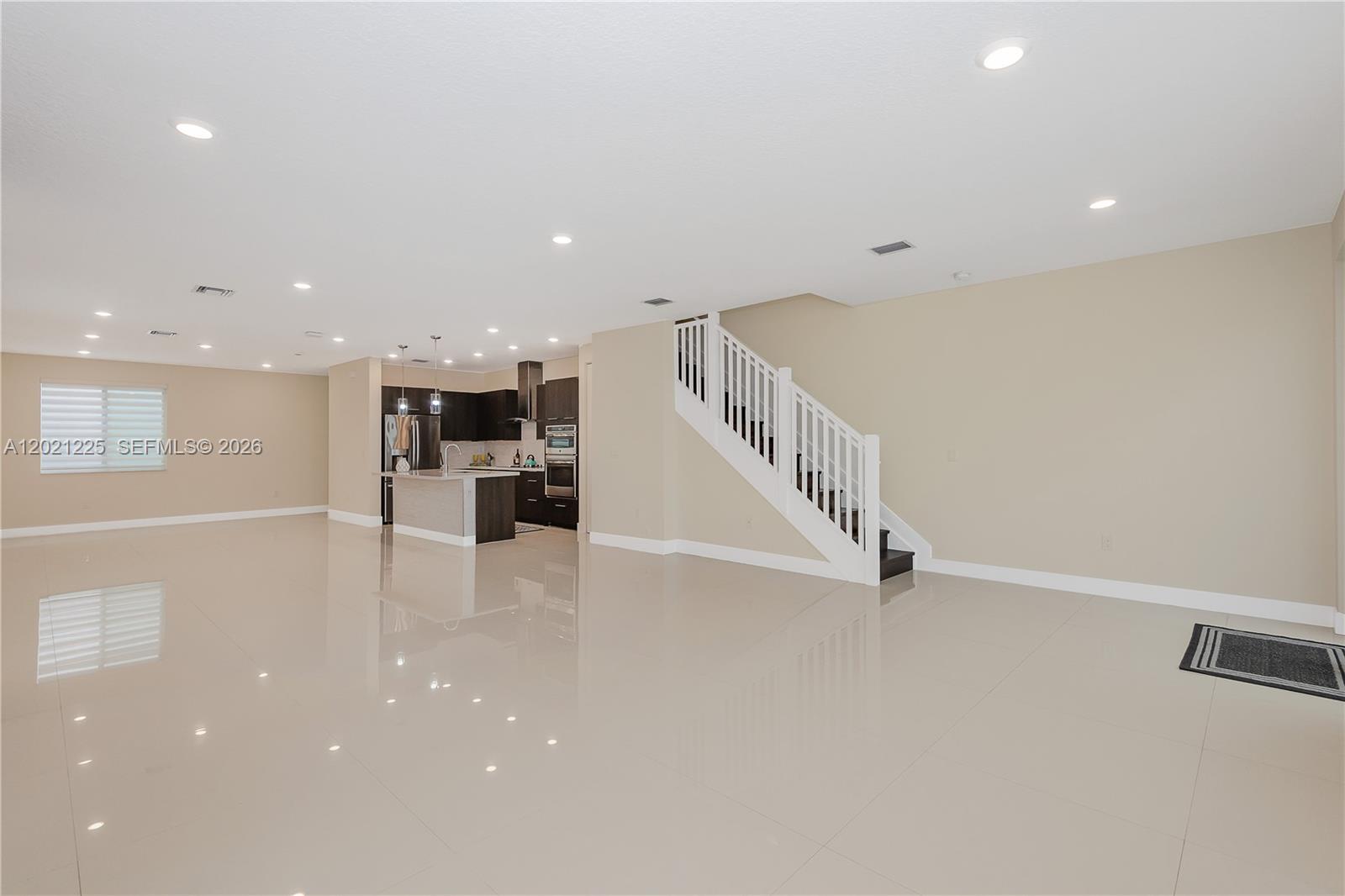 LANDMARK AT DORAL CENTRAL - Residential
