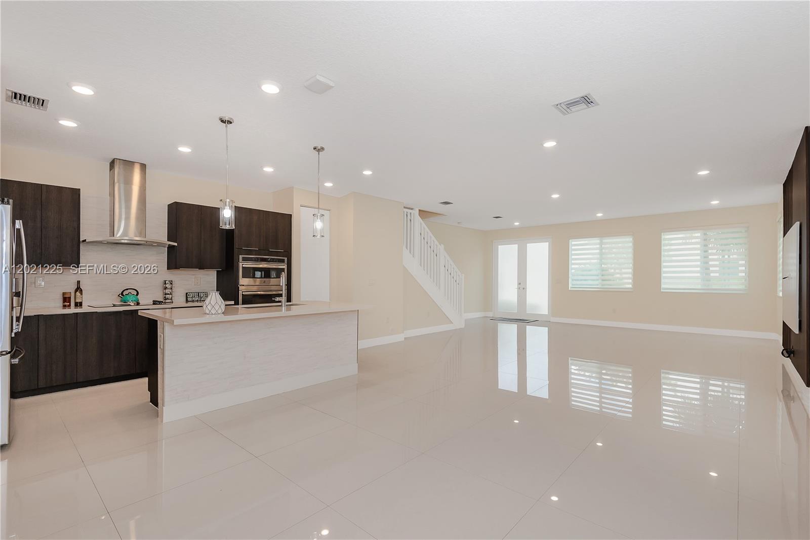 LANDMARK AT DORAL CENTRAL - Residential