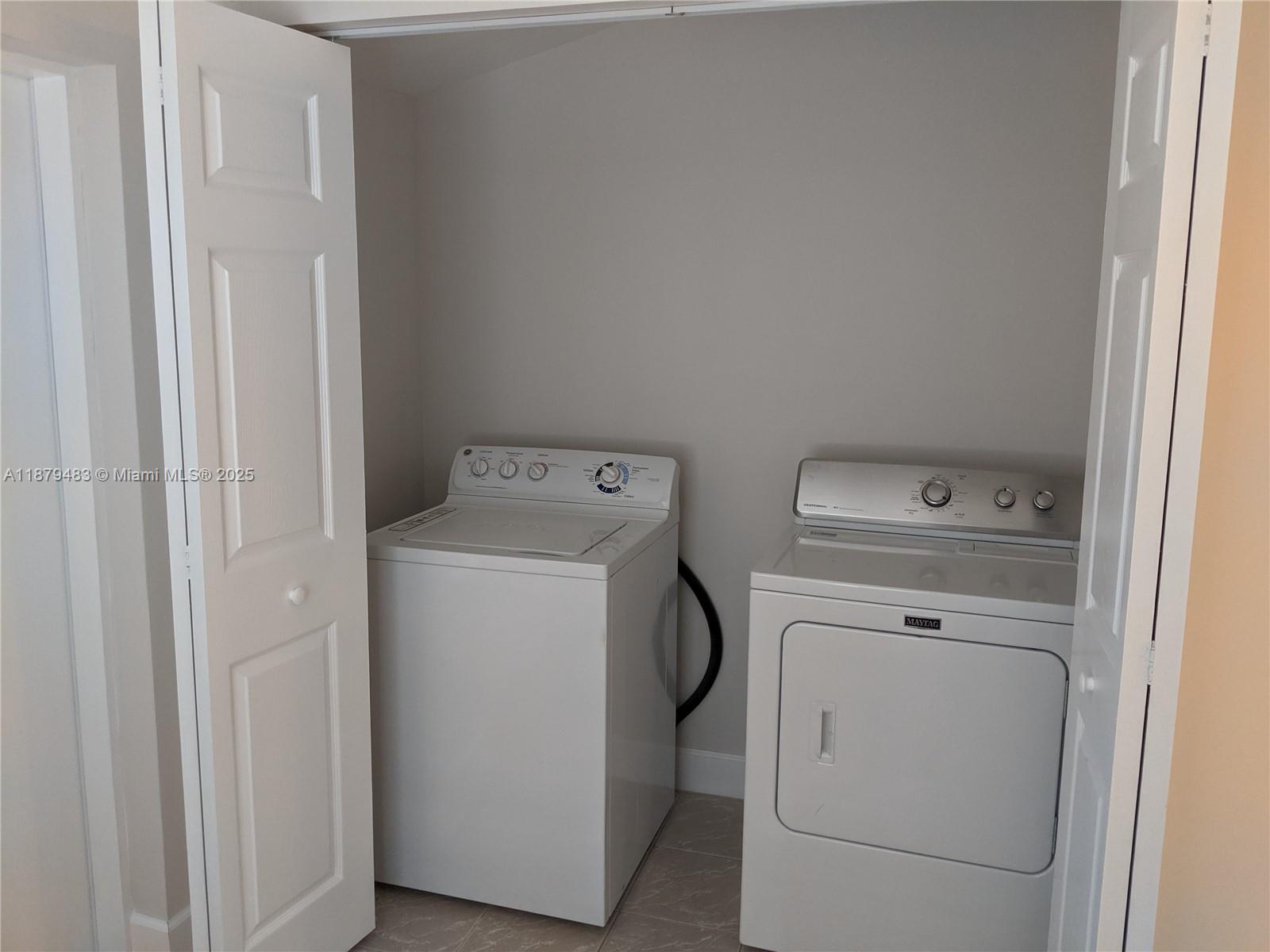 WEST FLAGLER CENTER - Residential Lease