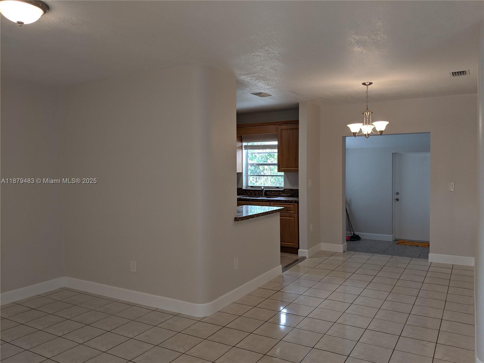WEST FLAGLER CENTER - Residential Lease