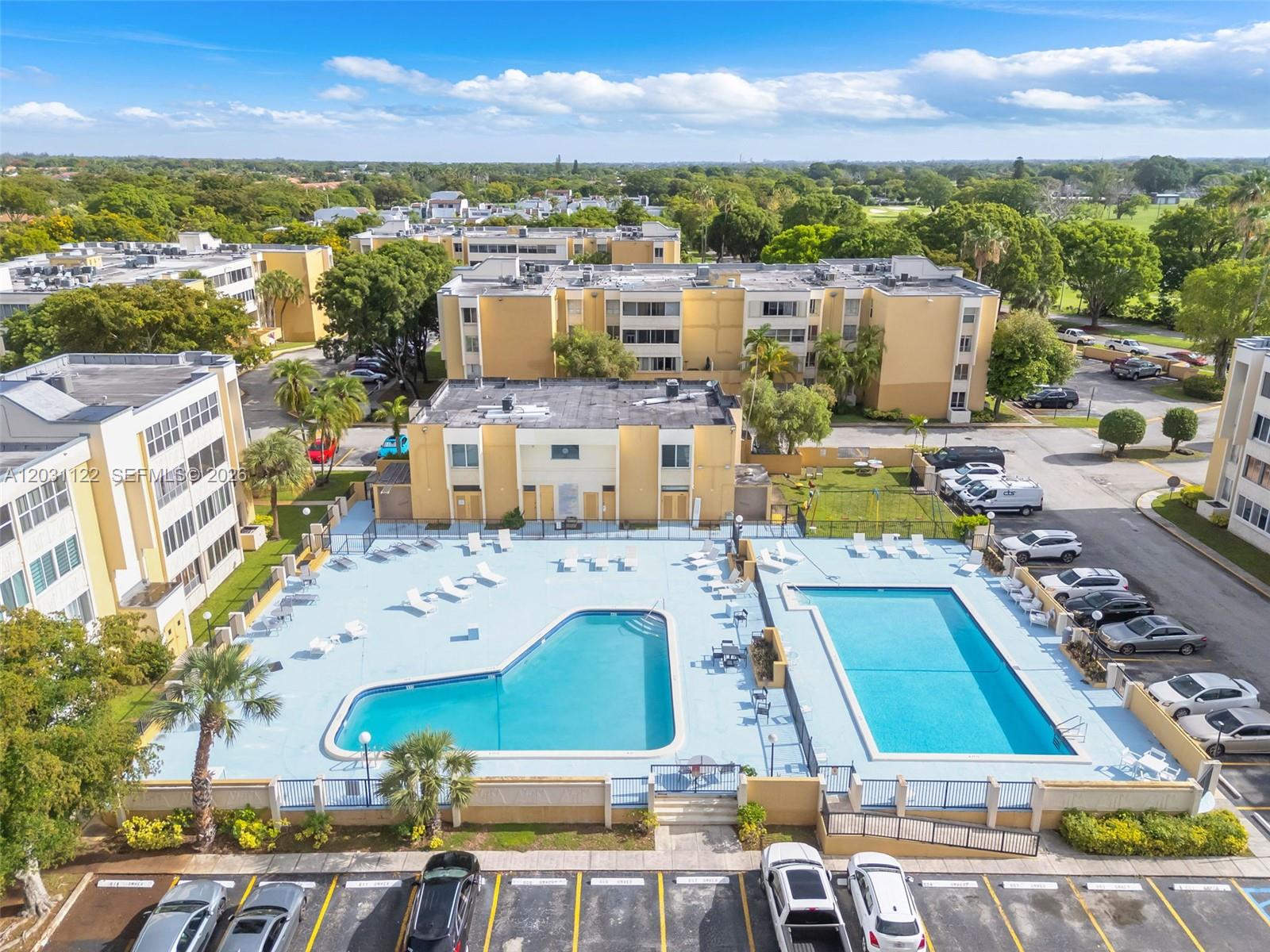 SOVEREIGNS CONDO - Residential