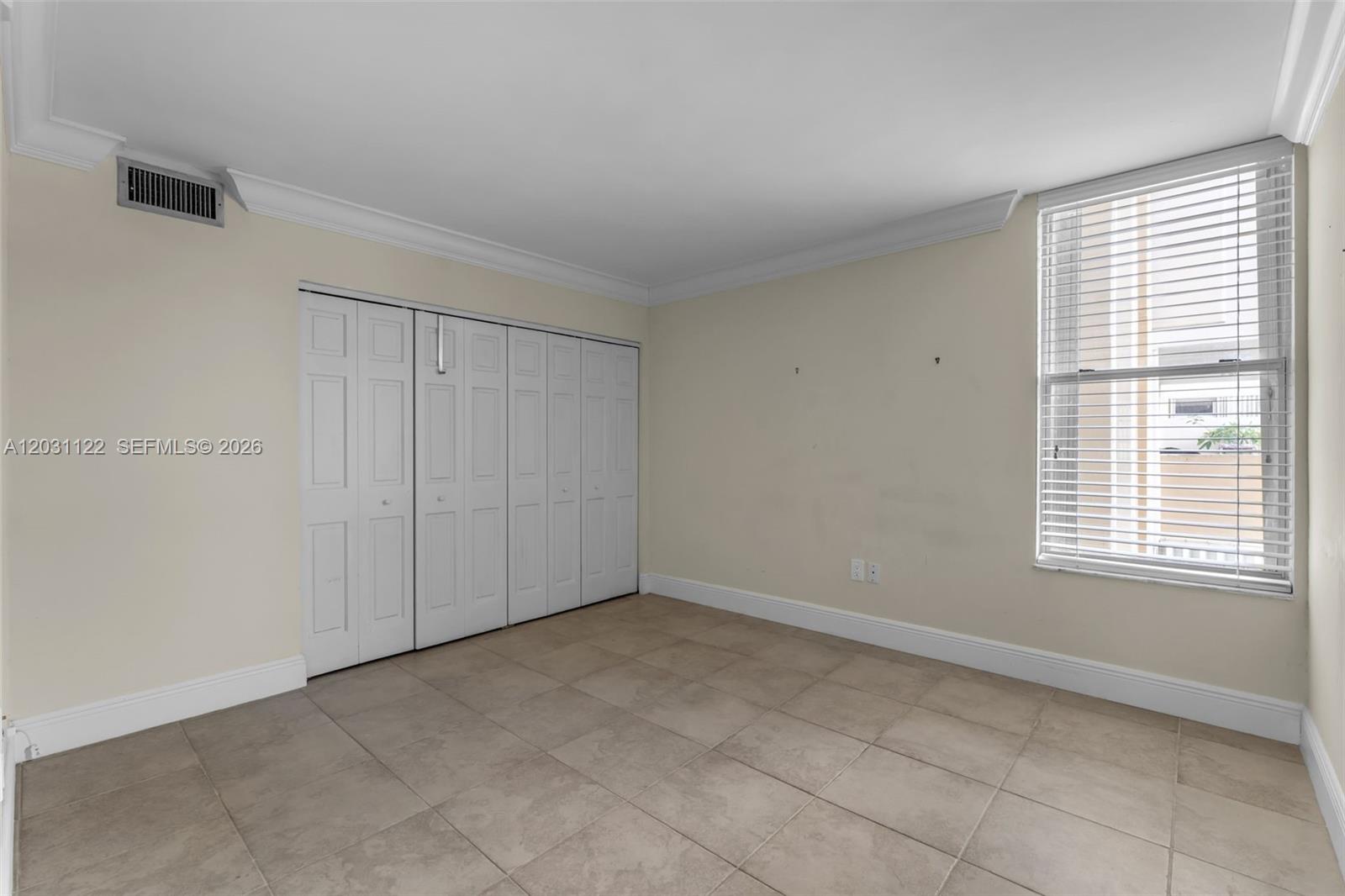 SOVEREIGNS CONDO - Residential