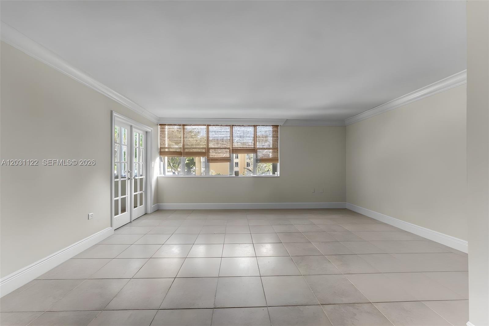 SOVEREIGNS CONDO - Residential