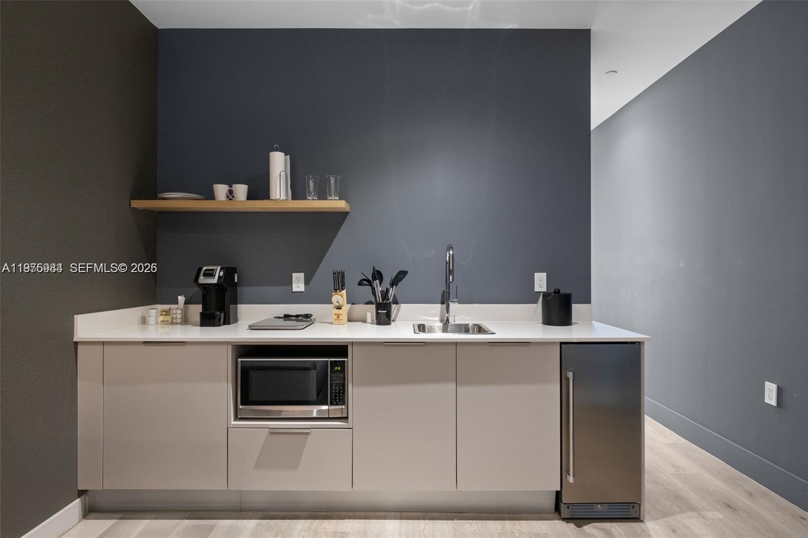 SMART BRICKELL LODGING 1 C - Residential