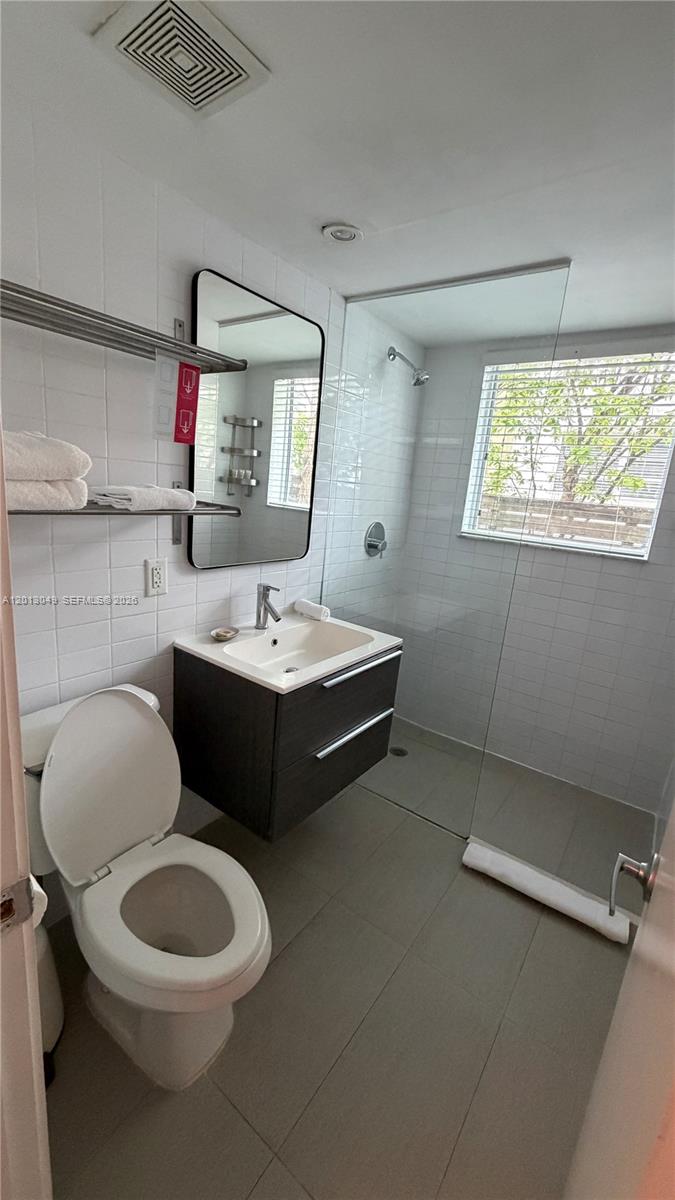 1818 MERIDIAN HOUSE CONDO - Residential