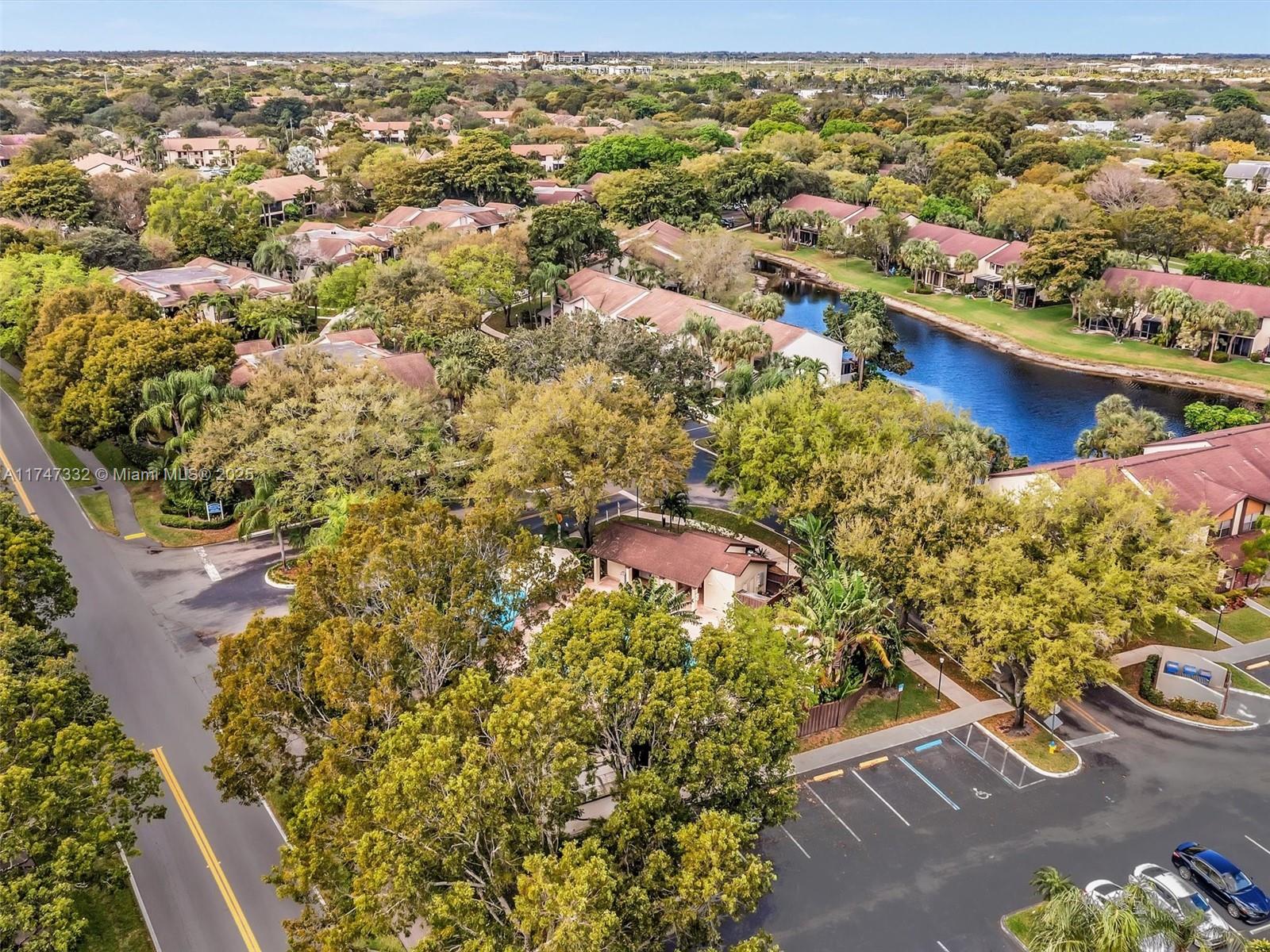 BAYWOOD VILLAGE III - Residential