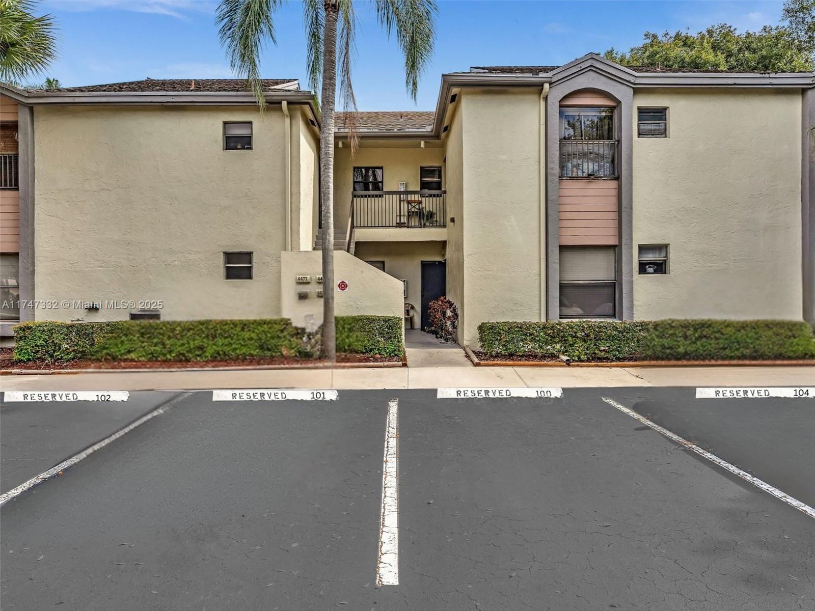 BAYWOOD VILLAGE III - Residential