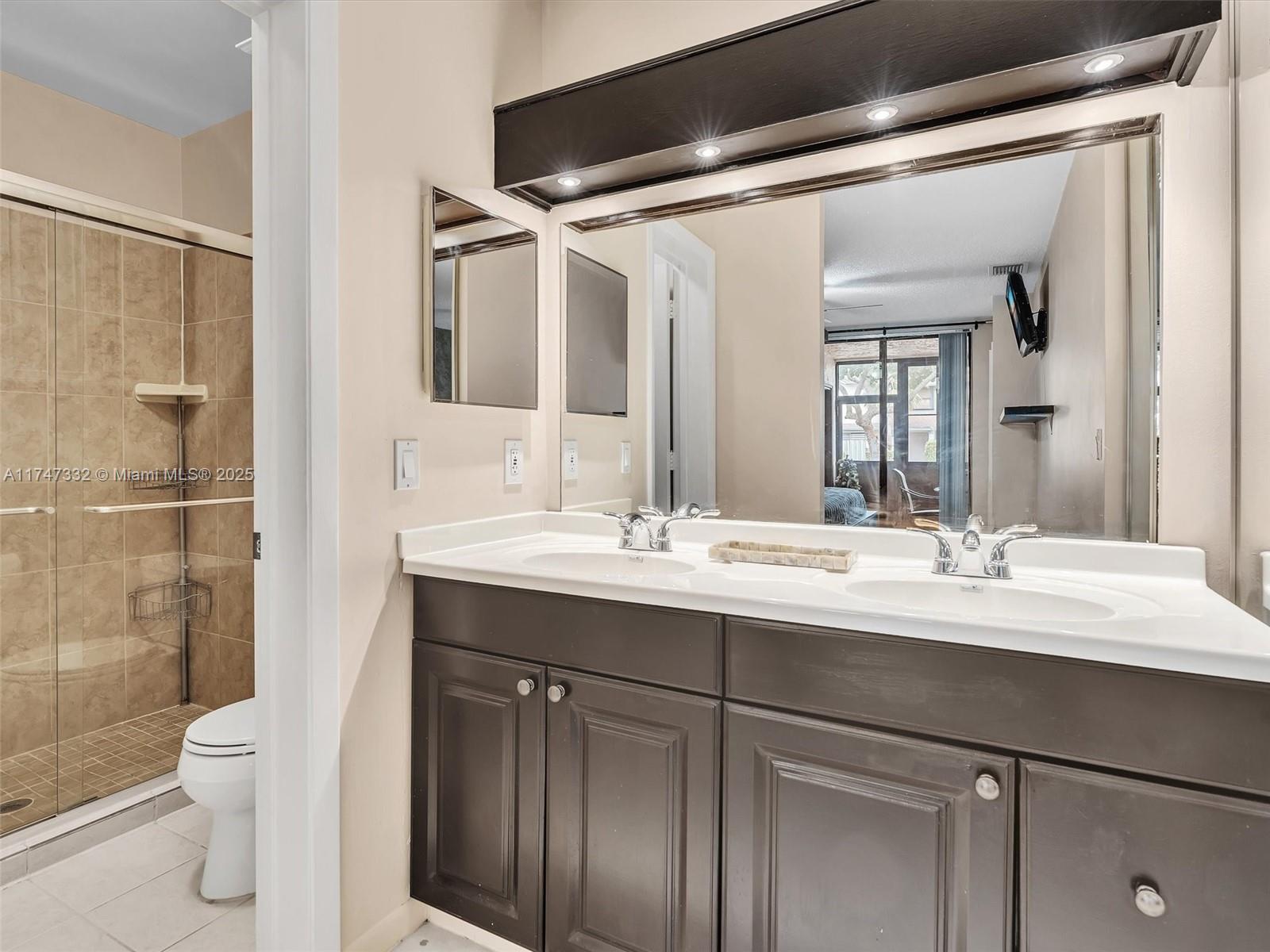 BAYWOOD VILLAGE III - Residential