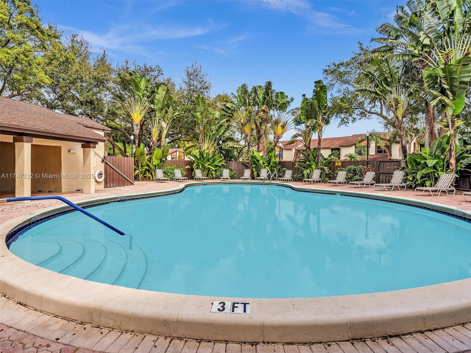 BAYWOOD VILLAGE III - Residential