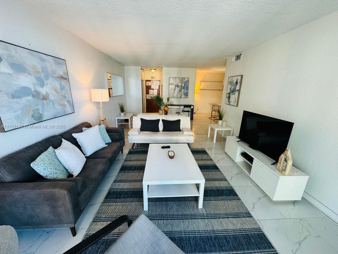 TIDES ON HOLLYWOOD BEACH - Residential