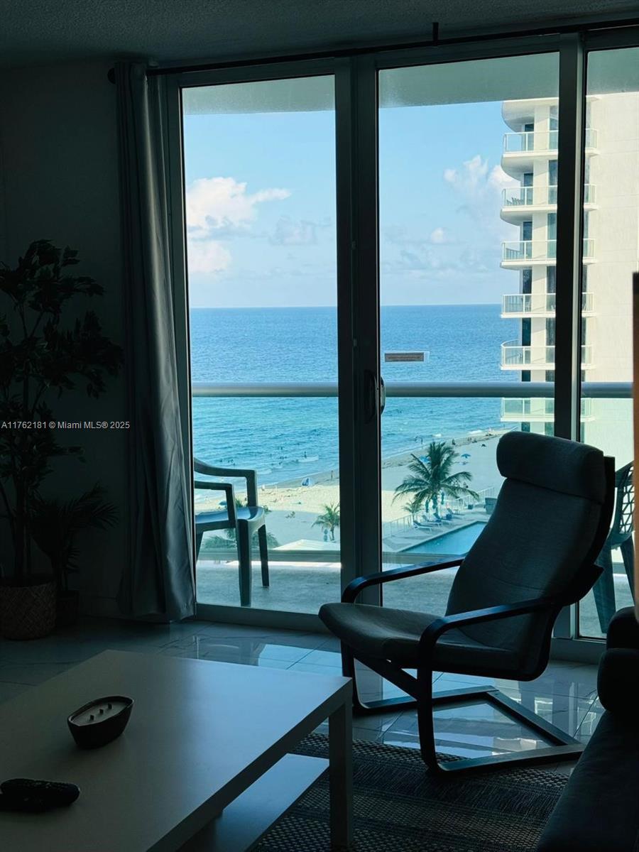TIDES ON HOLLYWOOD BEACH - Residential