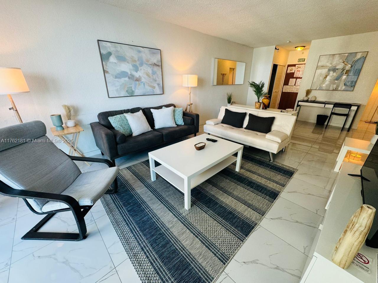 TIDES ON HOLLYWOOD BEACH - Residential
