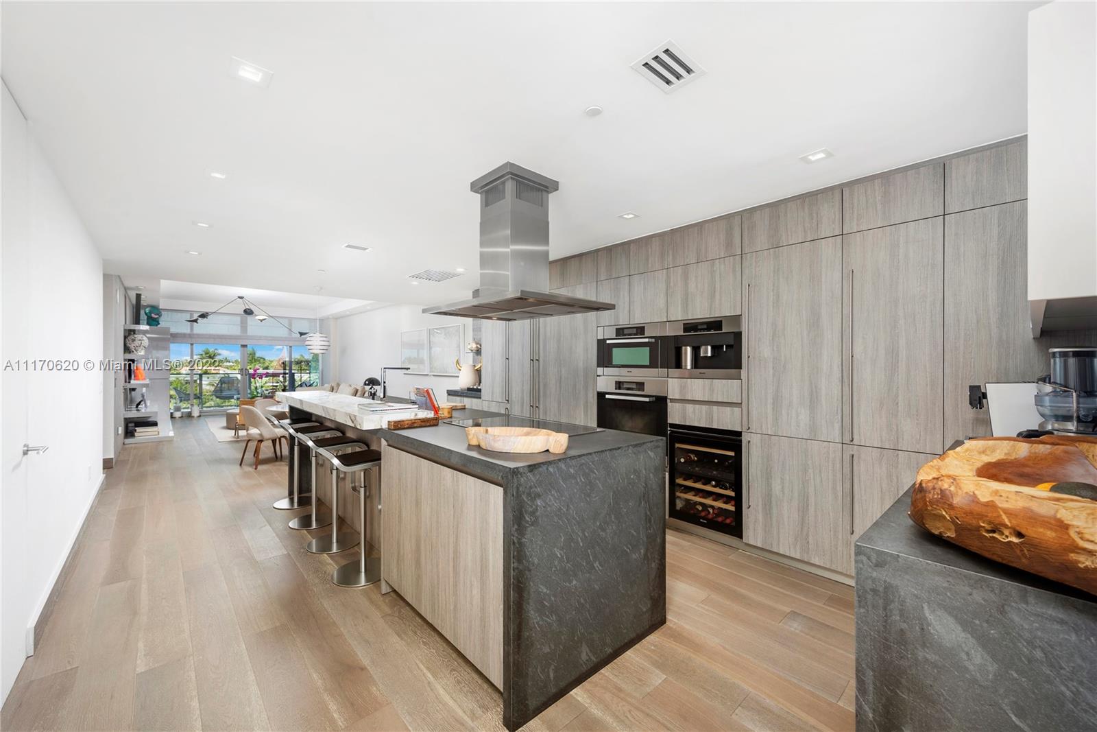 OCEANA KEY BISCAYNE CONDO - Residential