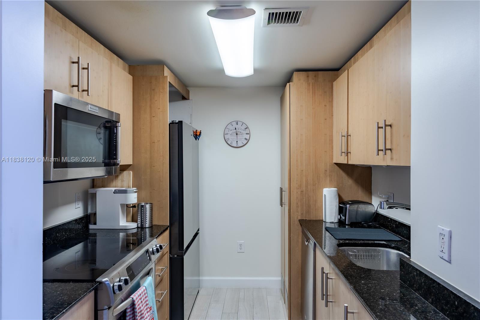 HARBOUR HOUSE - Residential