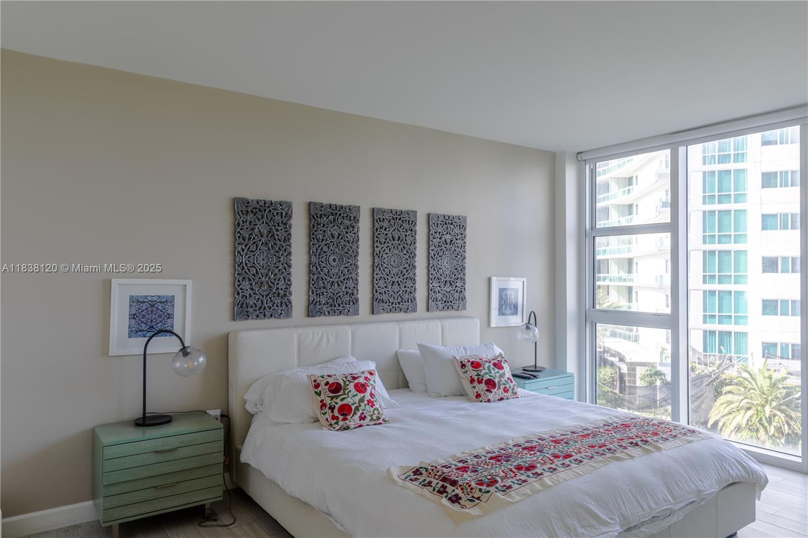 HARBOUR HOUSE - Residential