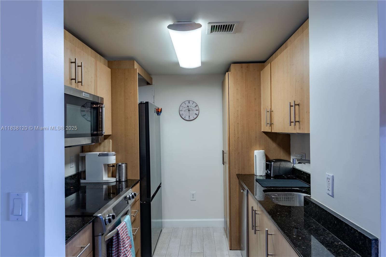 HARBOUR HOUSE - Residential