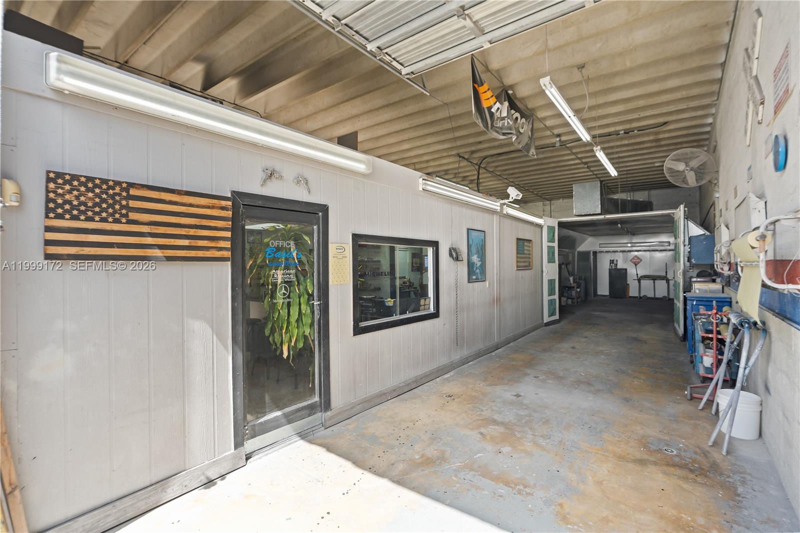 PERRINE INDUSTRIAL PARK - Commercial Sale