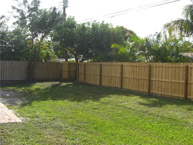 COLLIER MANOR 4TH ADD 38- - Residential Lease