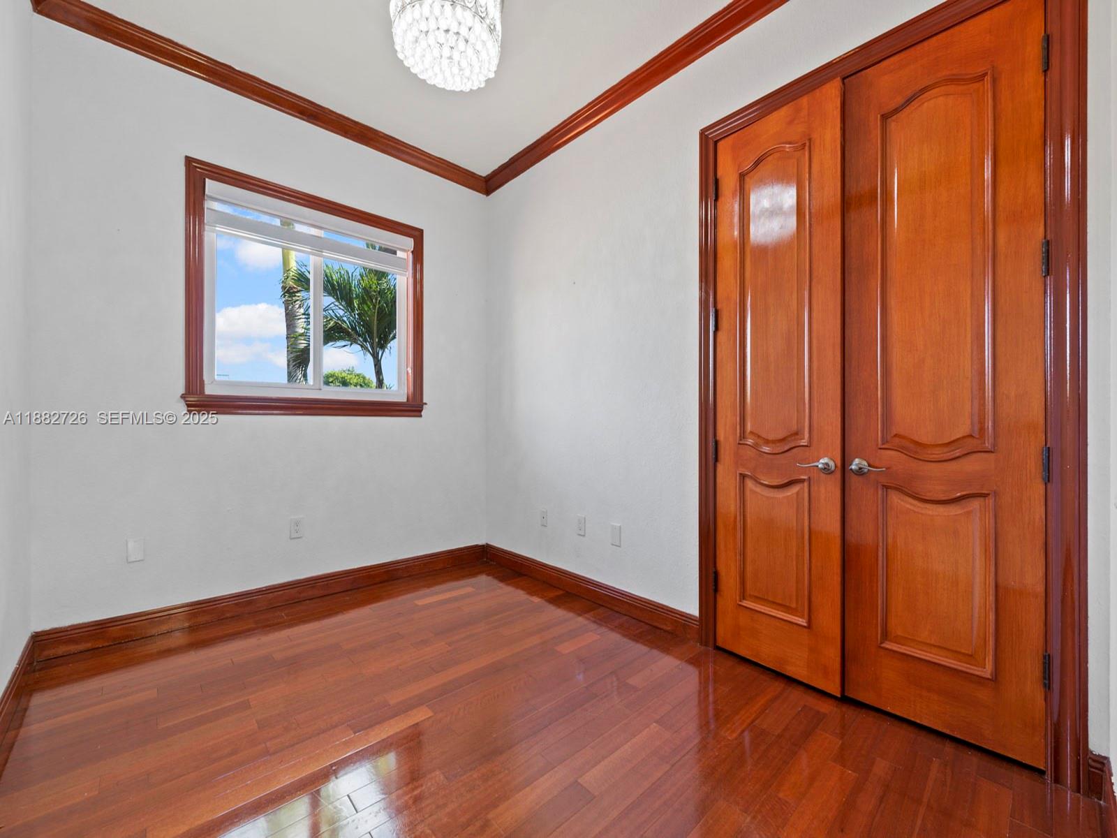 SOUTH SPRINGS HOMES - Residential