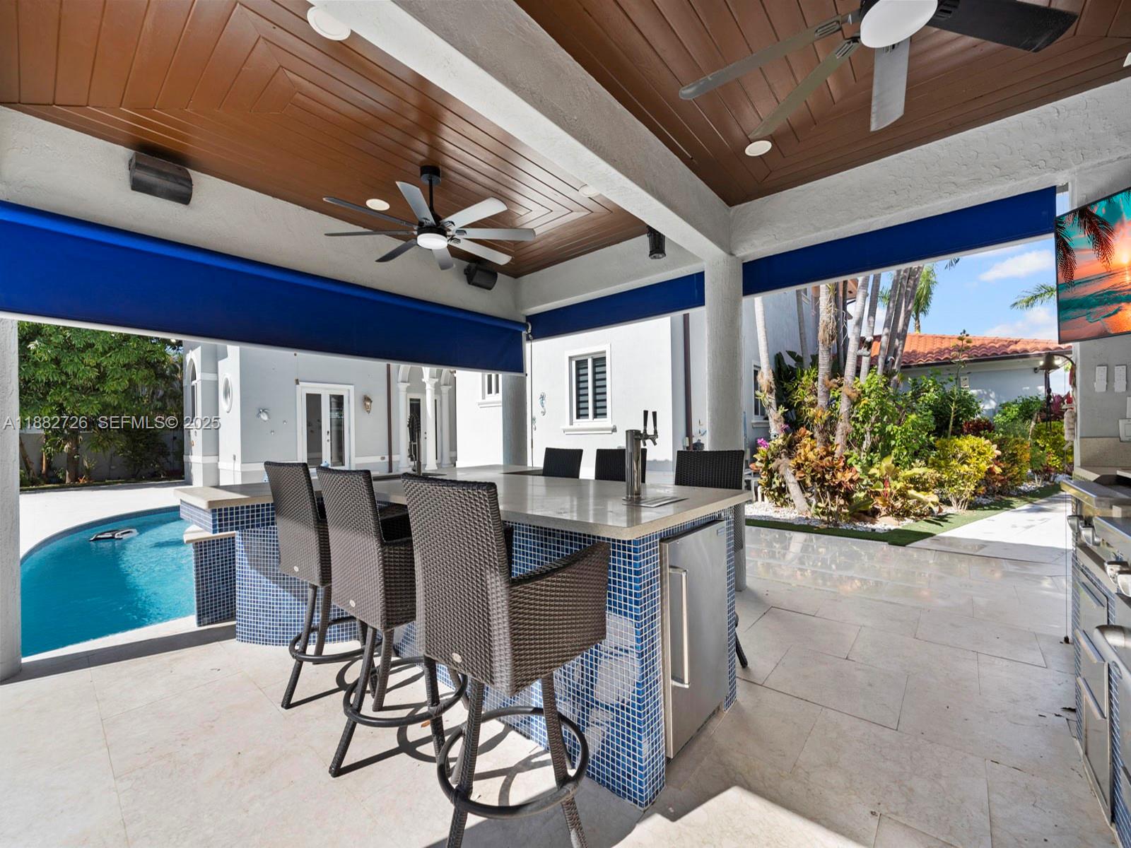 SOUTH SPRINGS HOMES - Residential