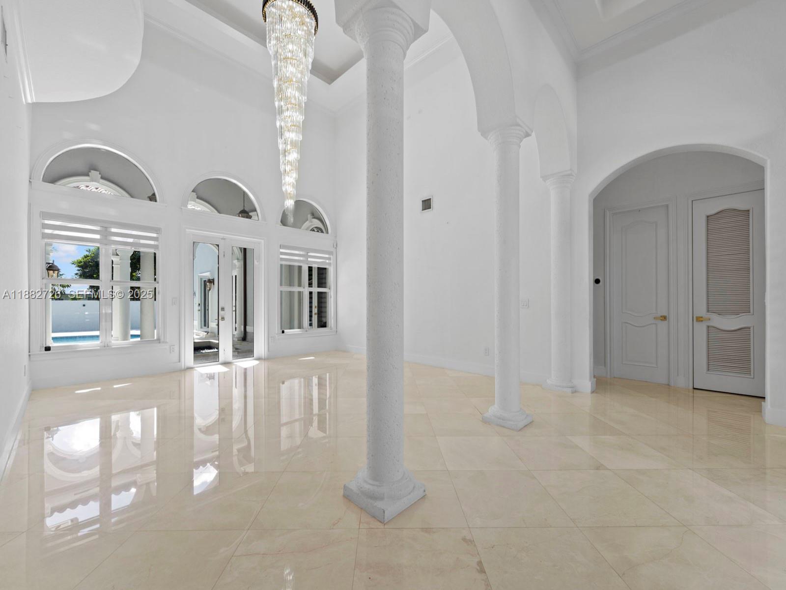 SOUTH SPRINGS HOMES - Residential