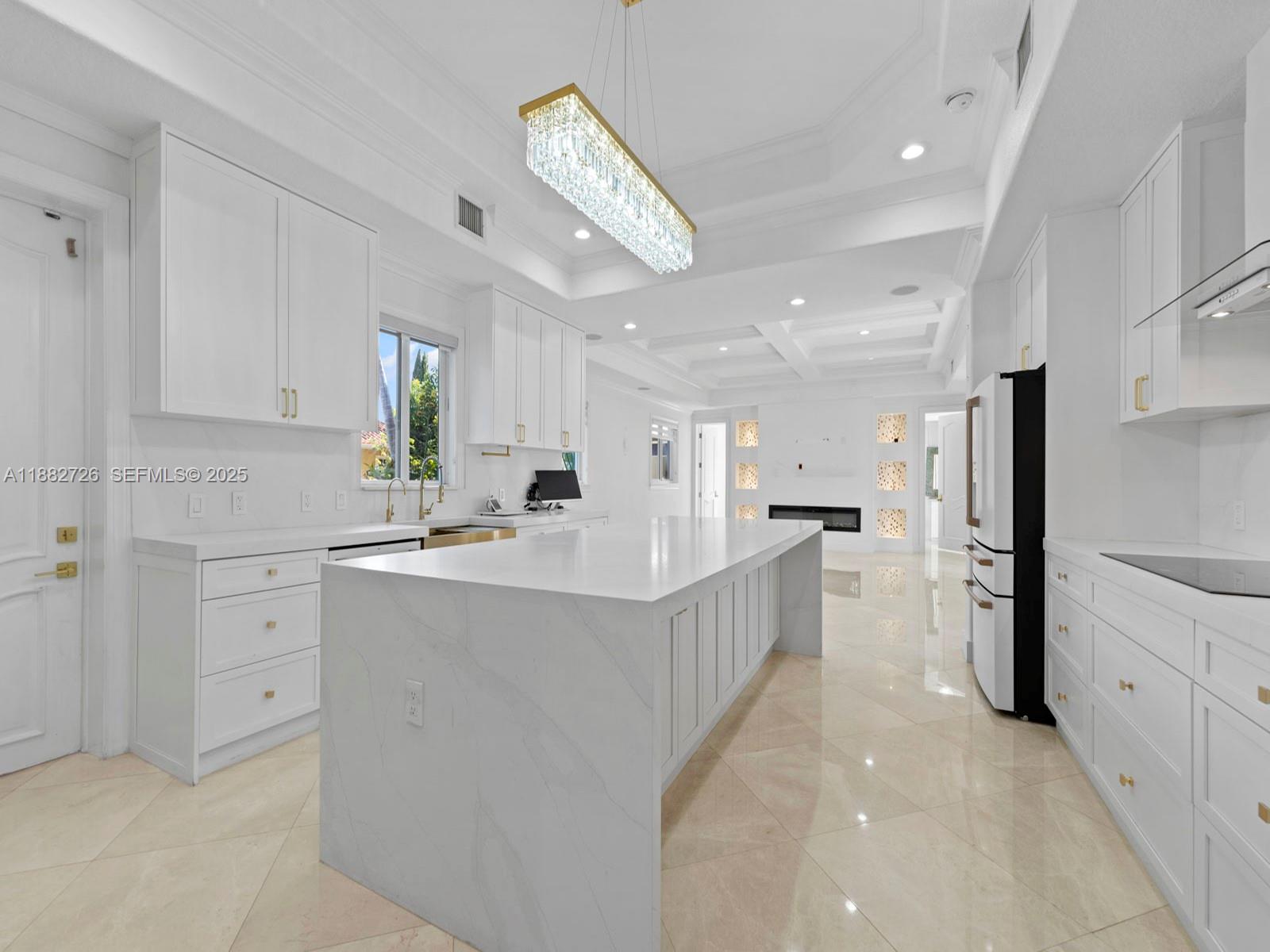 SOUTH SPRINGS HOMES - Residential