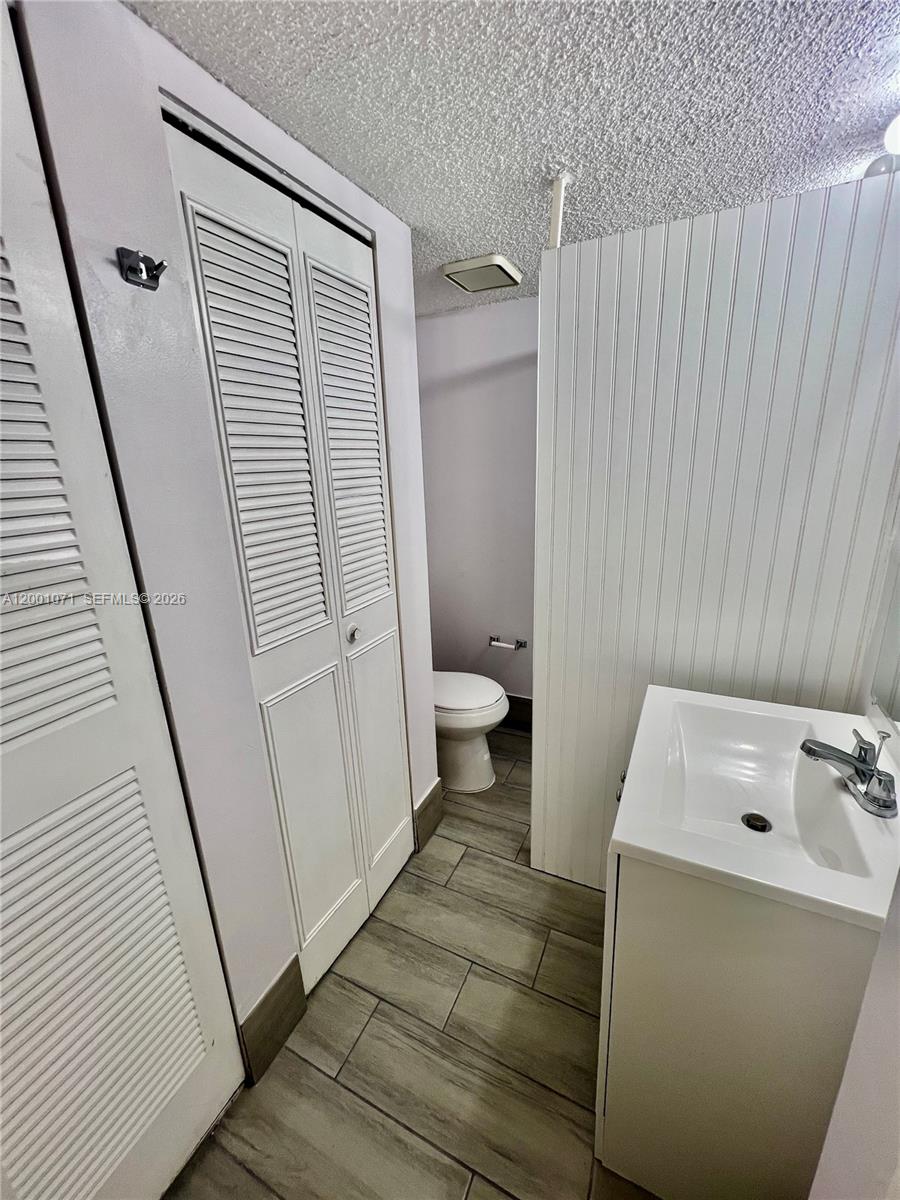 VILLAS AT MEADOW LAKES CO - Residential