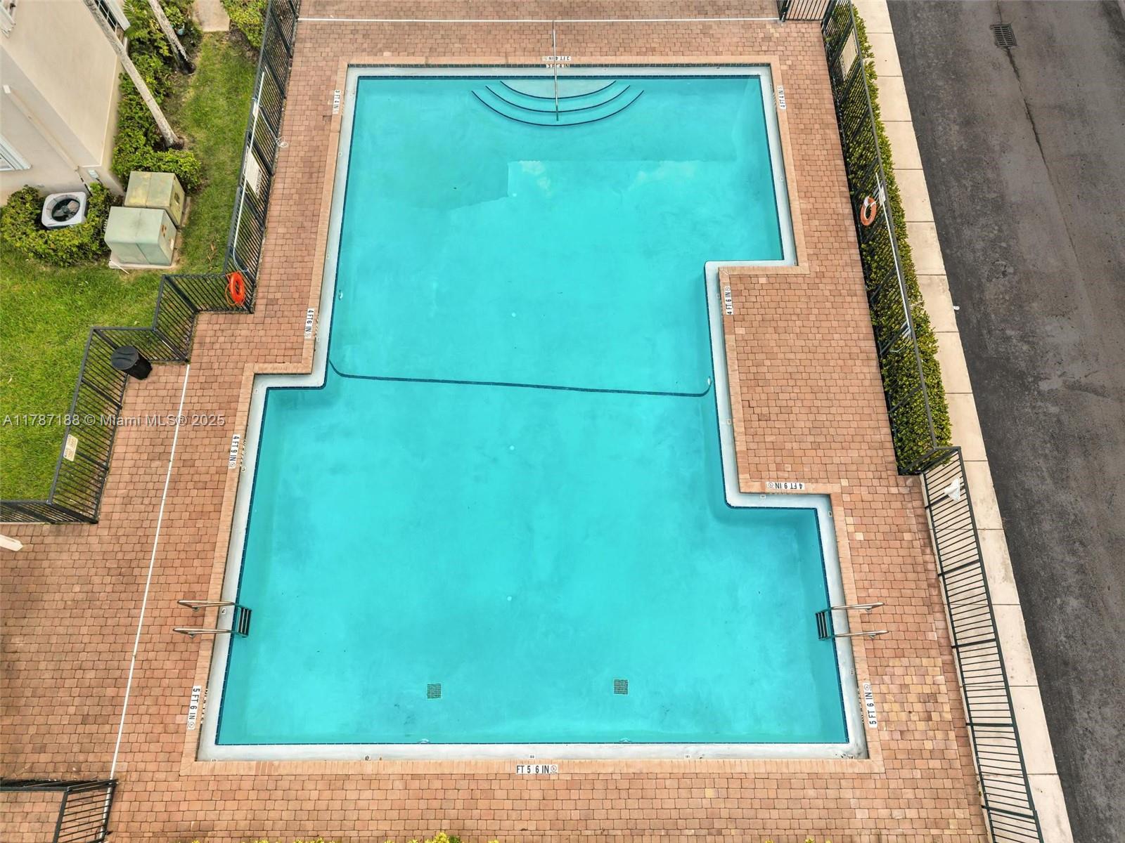 MAJORCA ISLES II CONDO - Residential Lease