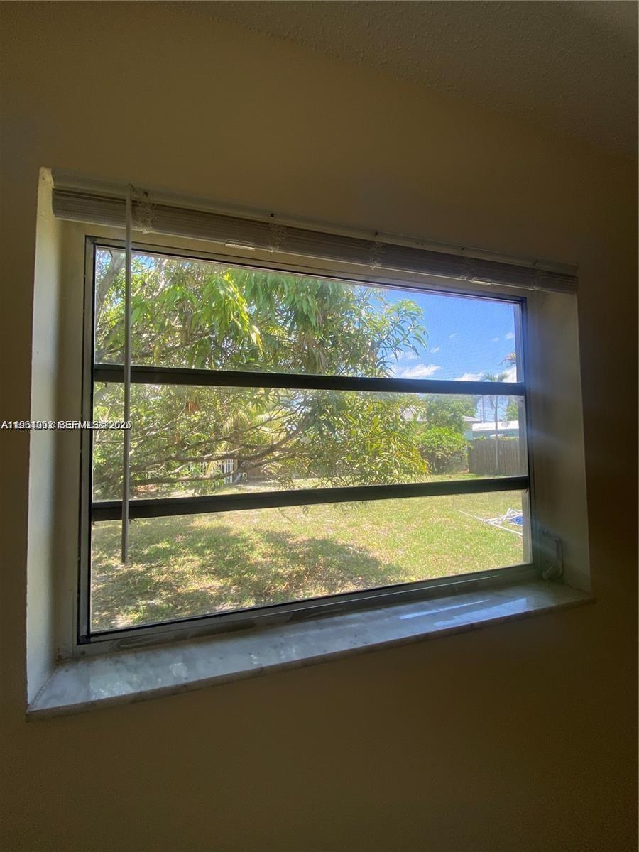 OAKLAND PARK 2ND ADD - Residential Lease