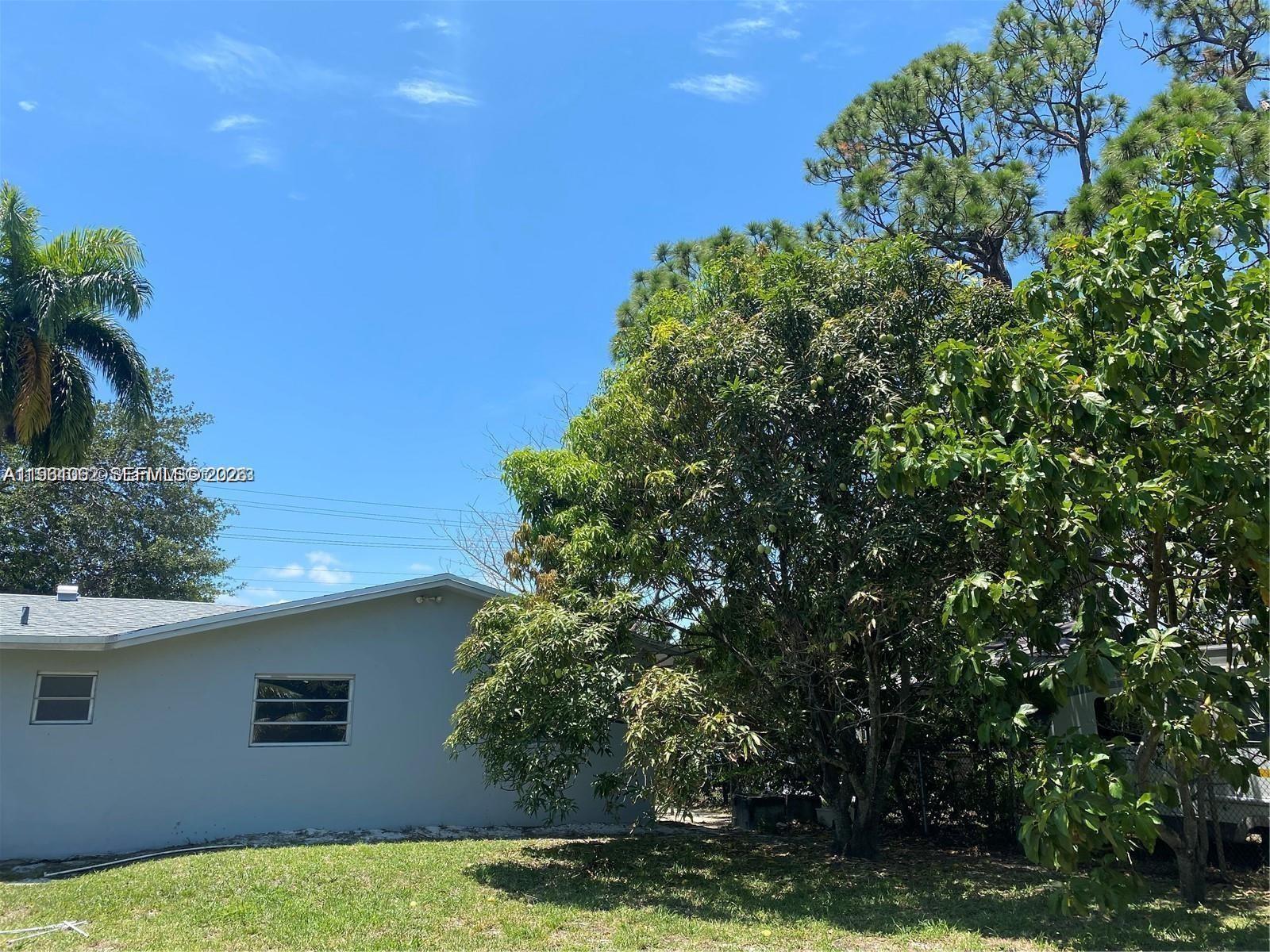 OAKLAND PARK 2ND ADD - Residential Lease