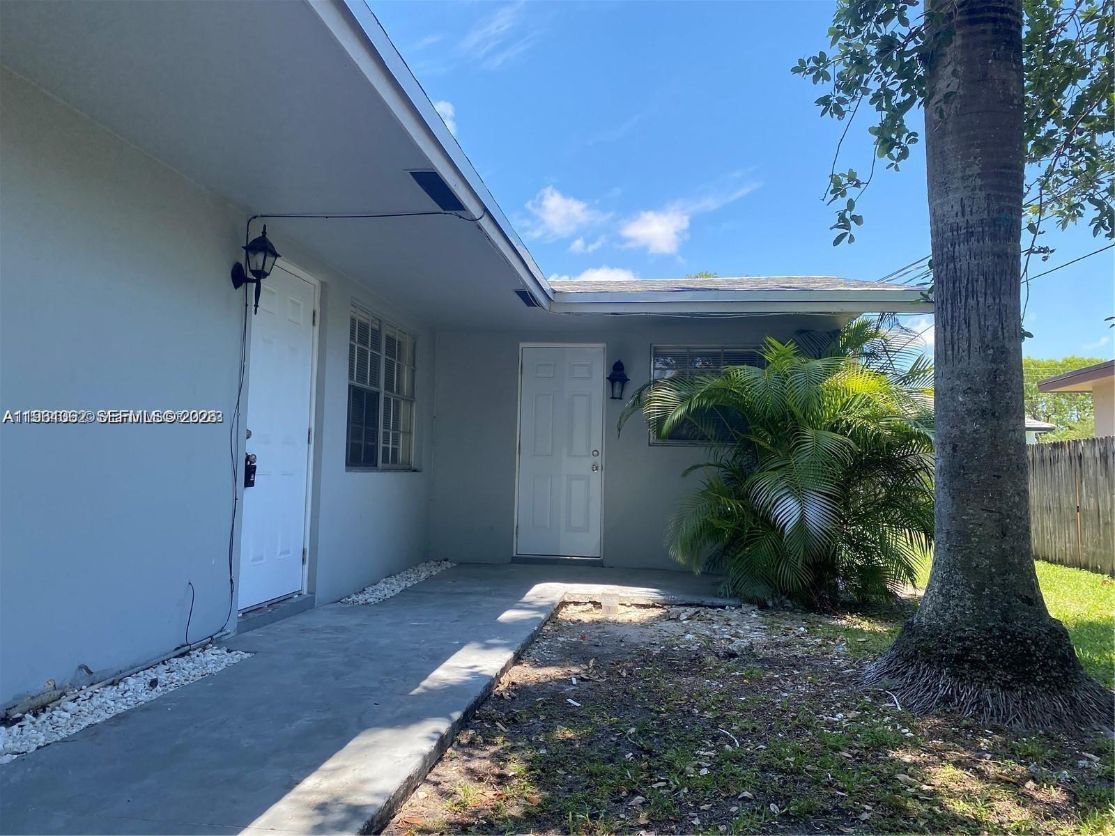 OAKLAND PARK 2ND ADD - Residential Lease