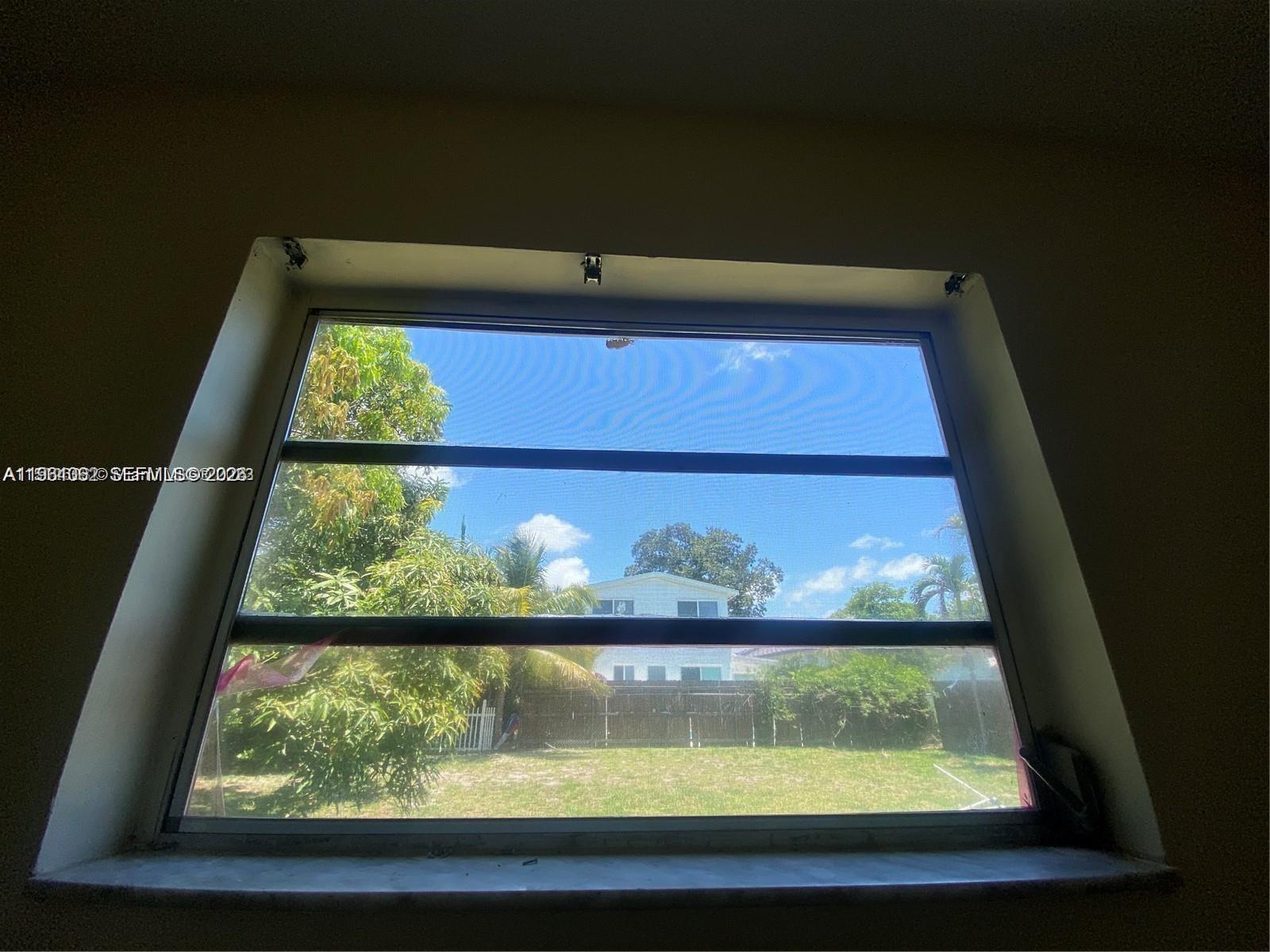 OAKLAND PARK 2ND ADD - Residential Lease