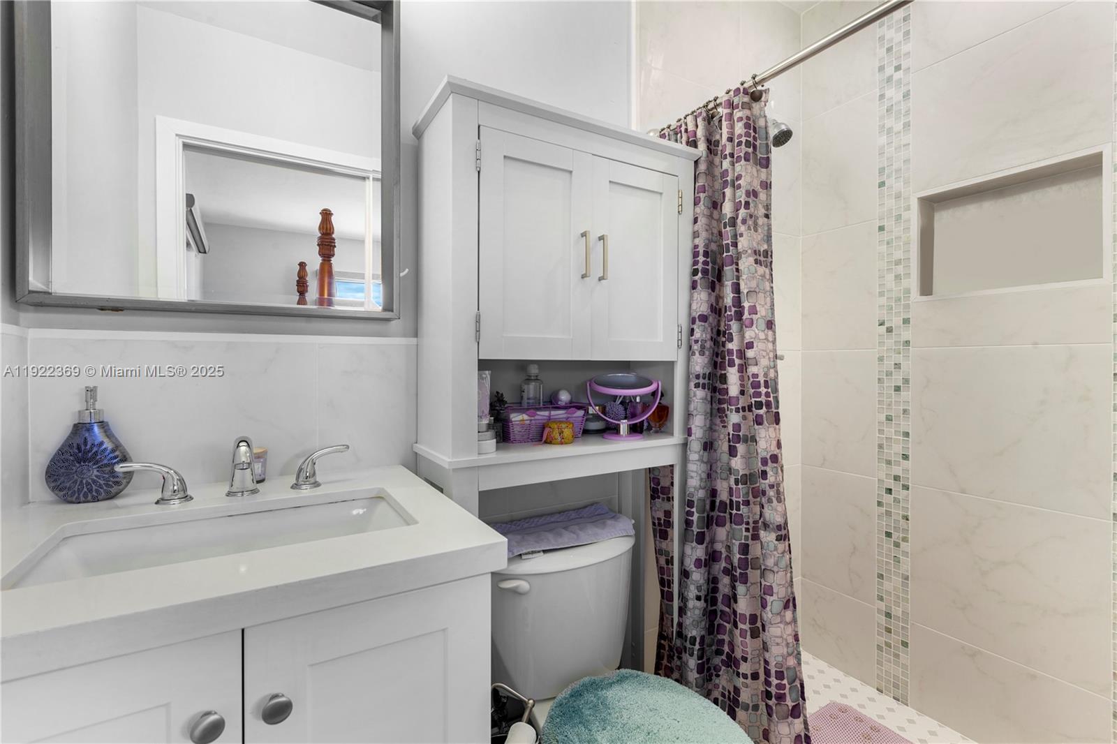 MIRACLE MANOR 3RD ADDN - Residential Lease
