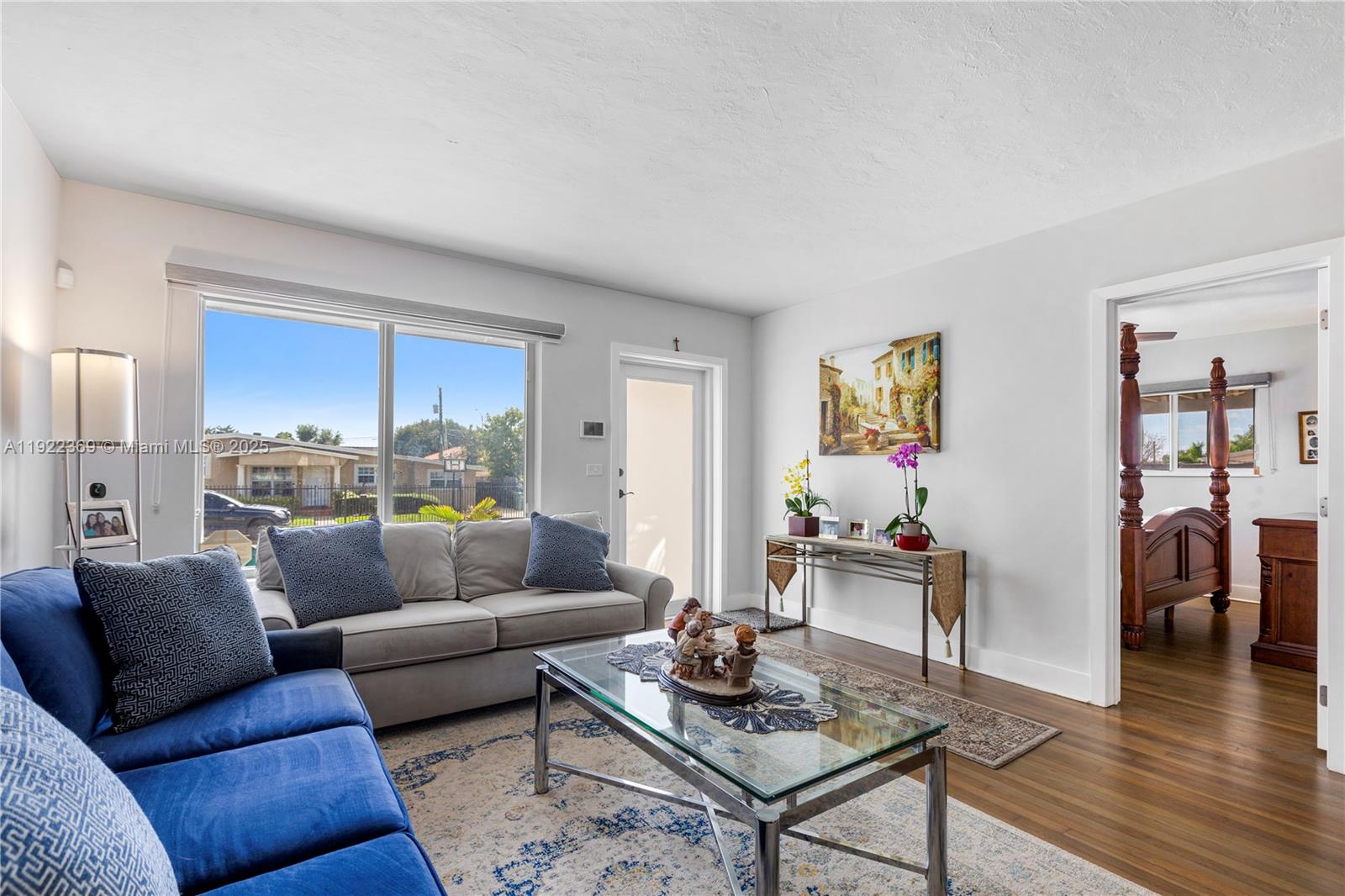 MIRACLE MANOR 3RD ADDN - Residential Lease