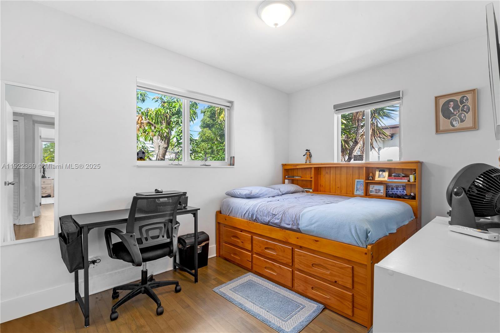 MIRACLE MANOR 3RD ADDN - Residential Lease