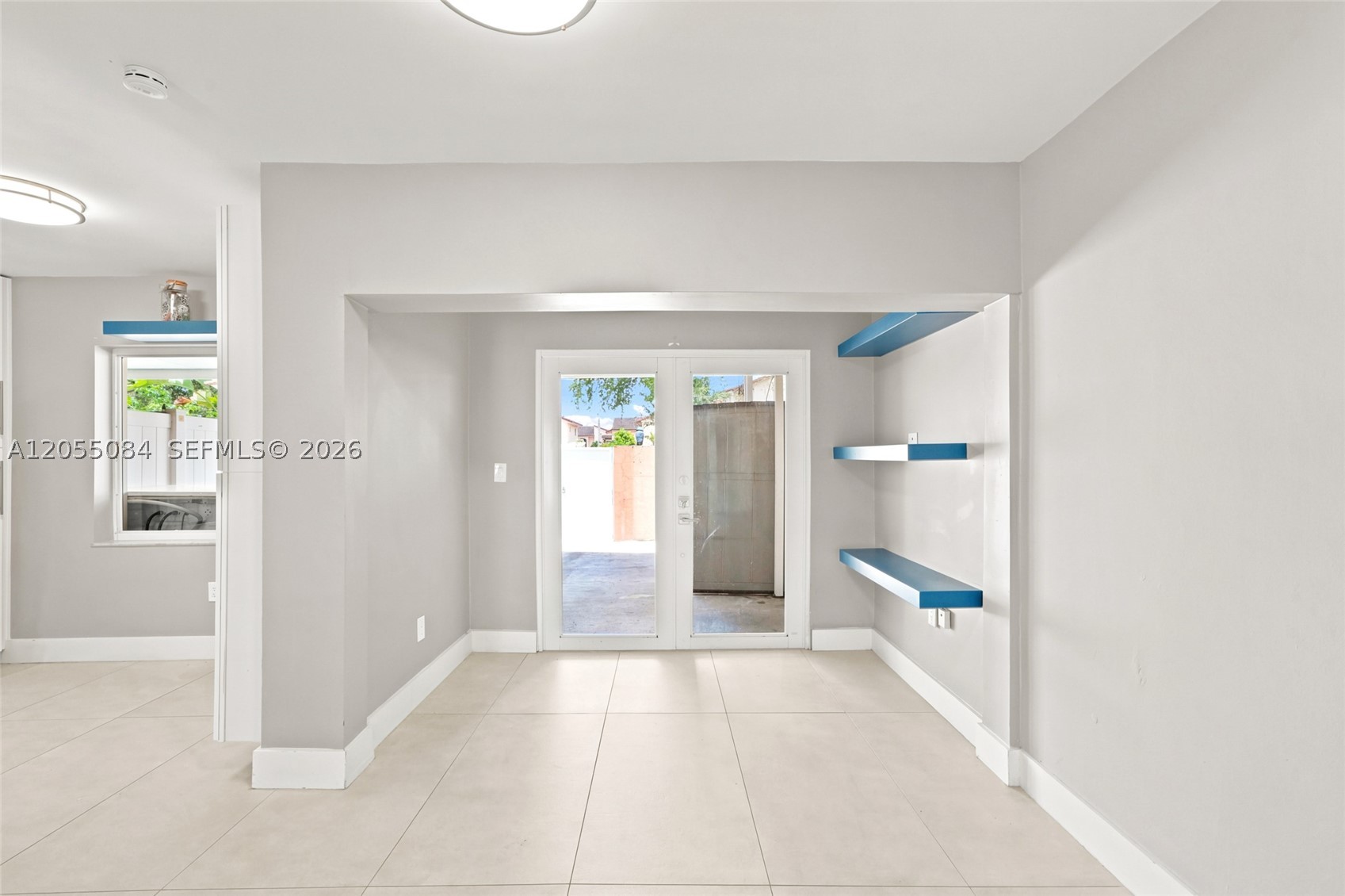 VILLAS DEL LAGO CONDO 8 - Residential