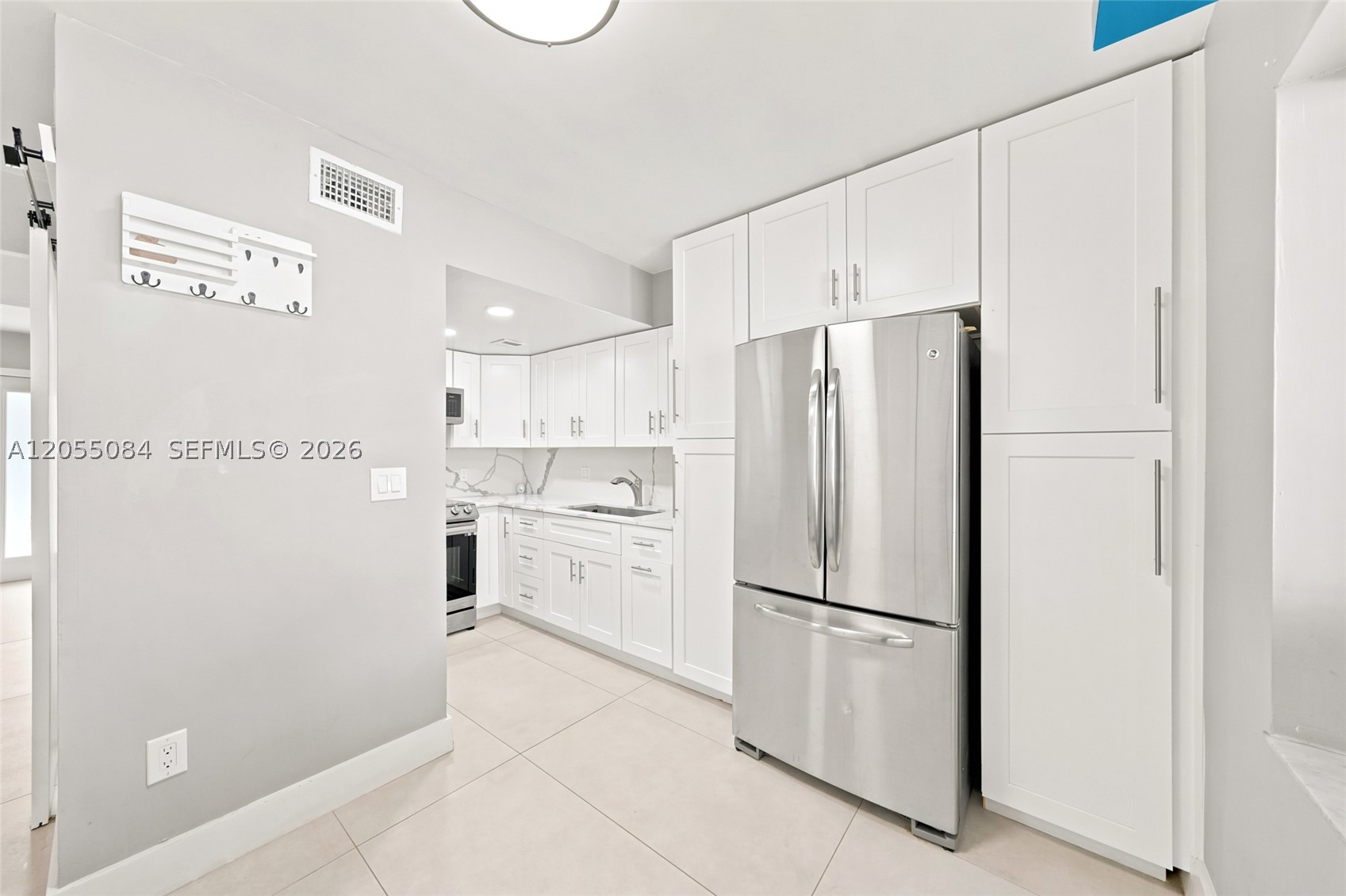 VILLAS DEL LAGO CONDO 8 - Residential