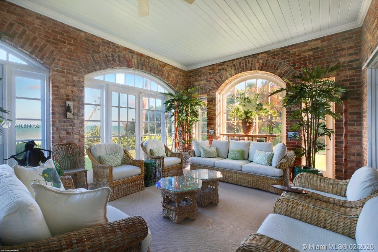 JUPITER ISLAND - Residential