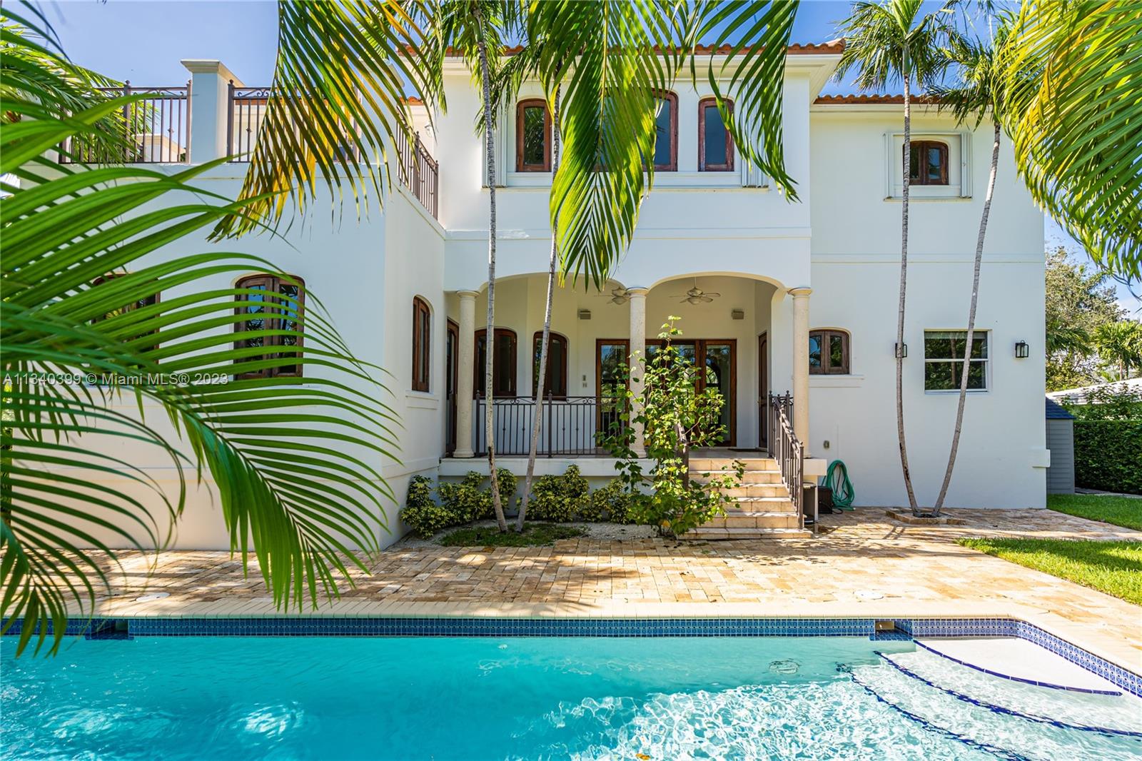 TROPICAL ISLE HOMES SUB 1 - Residential