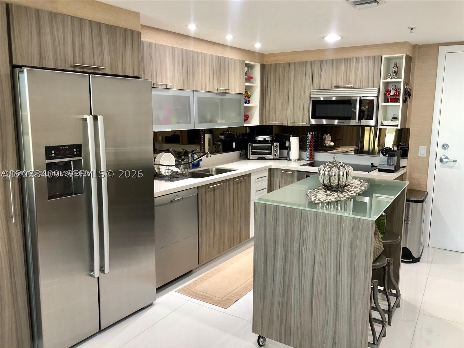 EDEN HOUSE CONDO - Residential