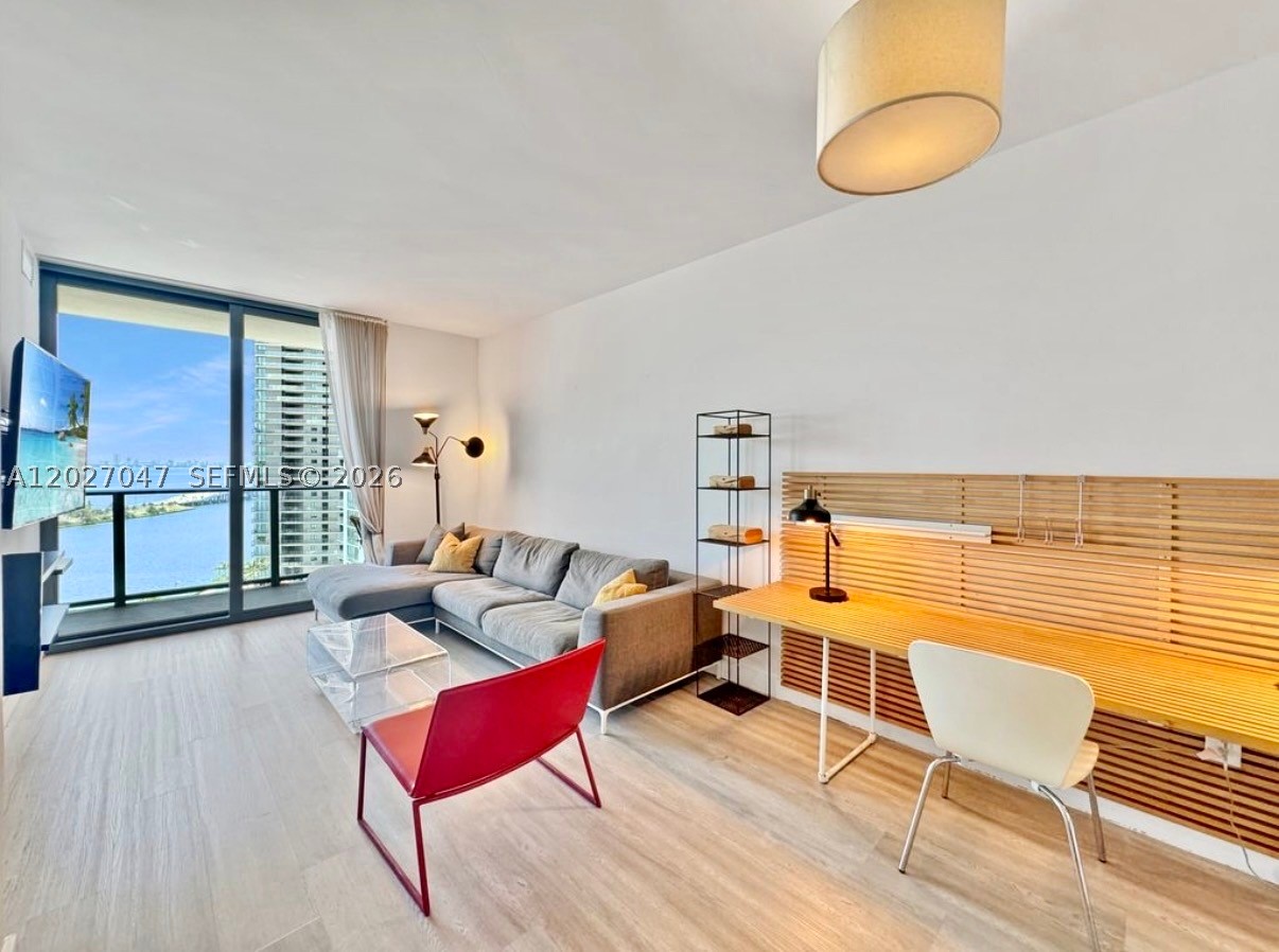 PARAISO BAYVIEWS CONDO - Residential Lease