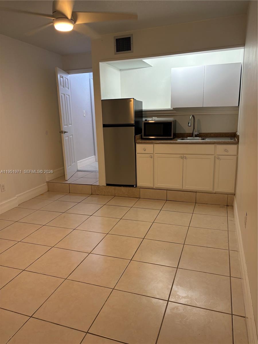 MILLER HOMES - Residential Lease