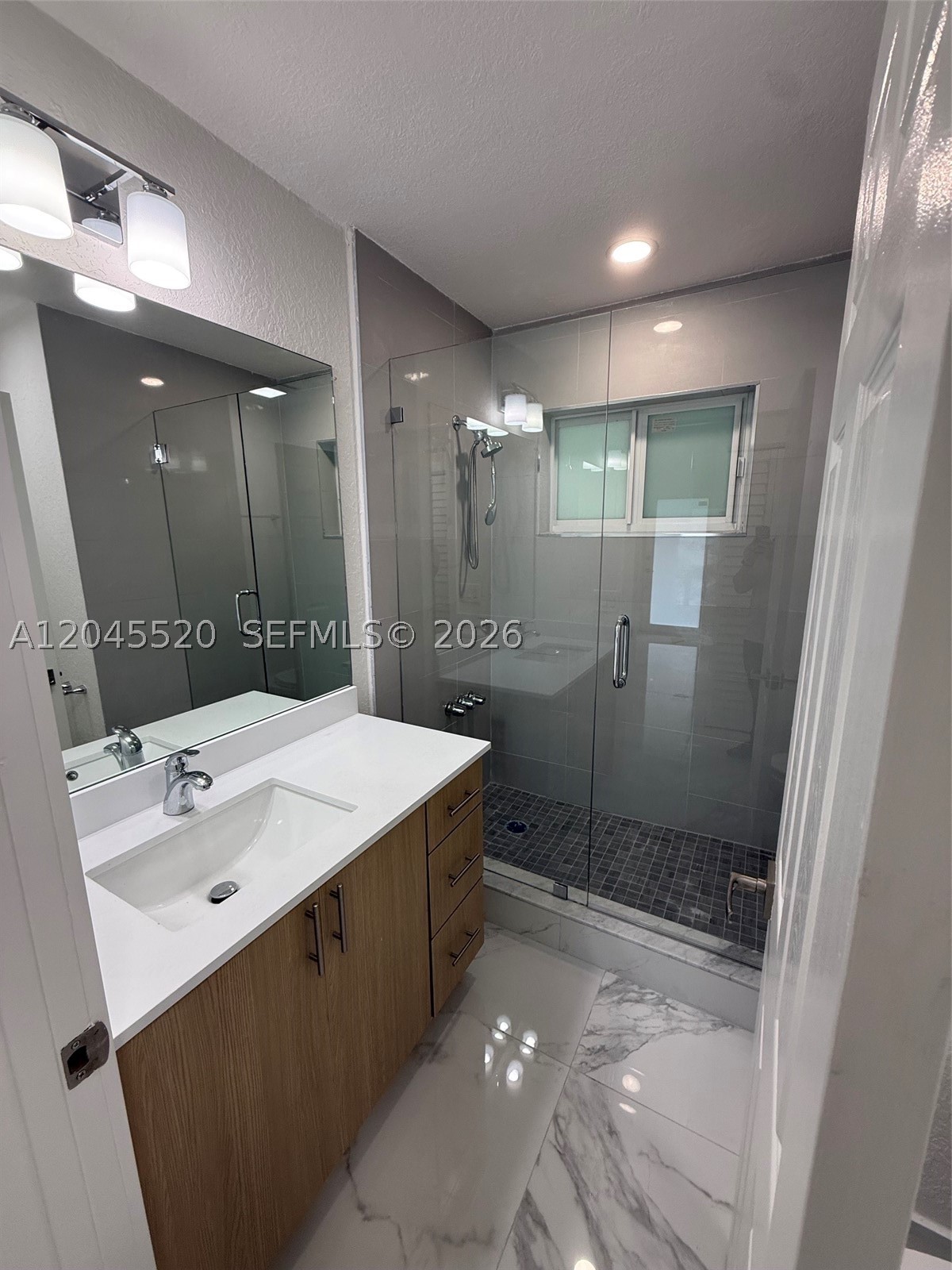 PALM SPRINGS LAKES 4TH AD - Residential Lease