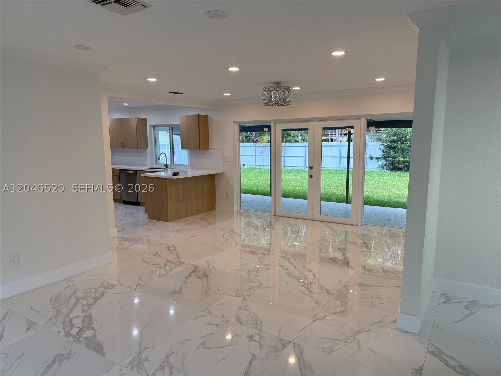 PALM SPRINGS LAKES 4TH AD - Residential Lease