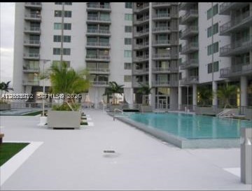 NEO CONDO - Residential