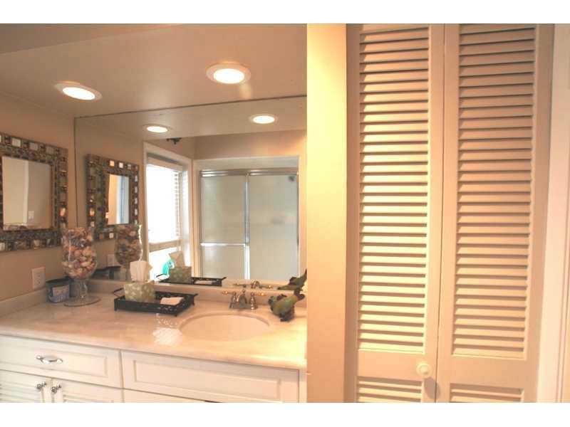 PARIS MANOR NORTH - Residential Lease