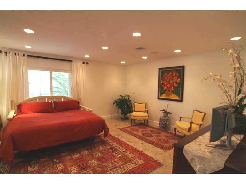 PARIS MANOR NORTH - Residential Lease