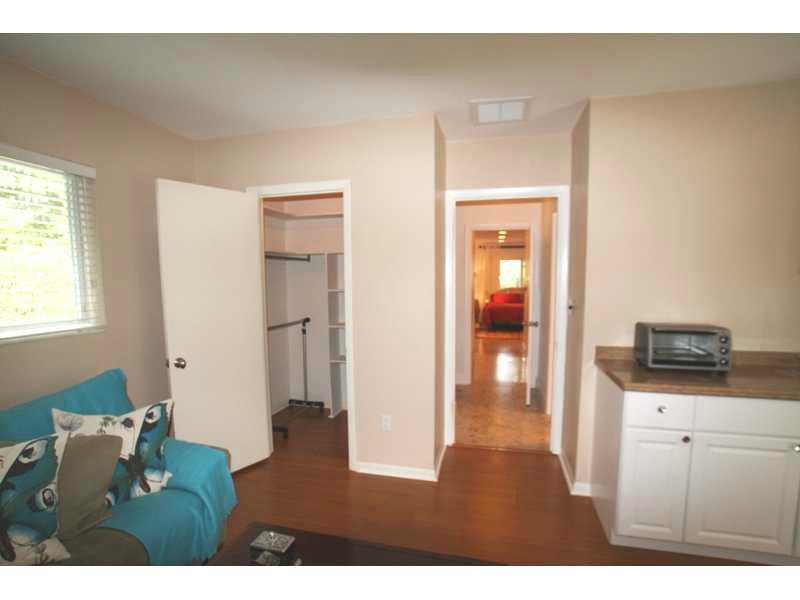 PARIS MANOR NORTH - Residential Lease