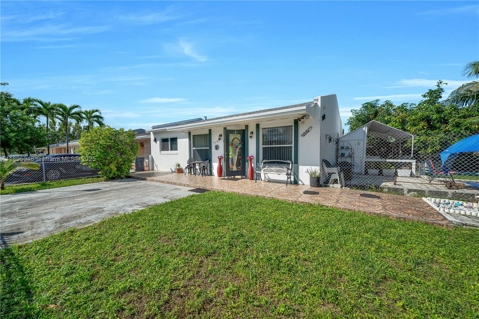ROYALE GREEN TOWNHOUSE SE - Residential